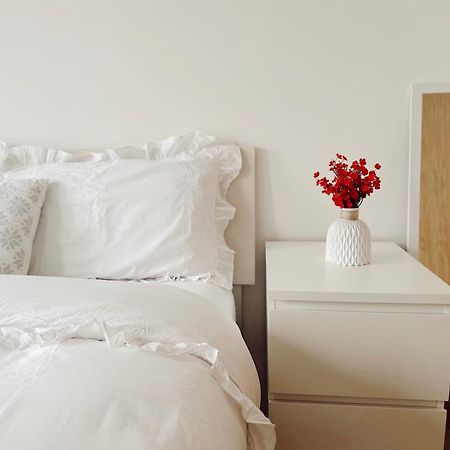 En-Suite Room 5Mins From Tower Bridge 런던 외부 사진