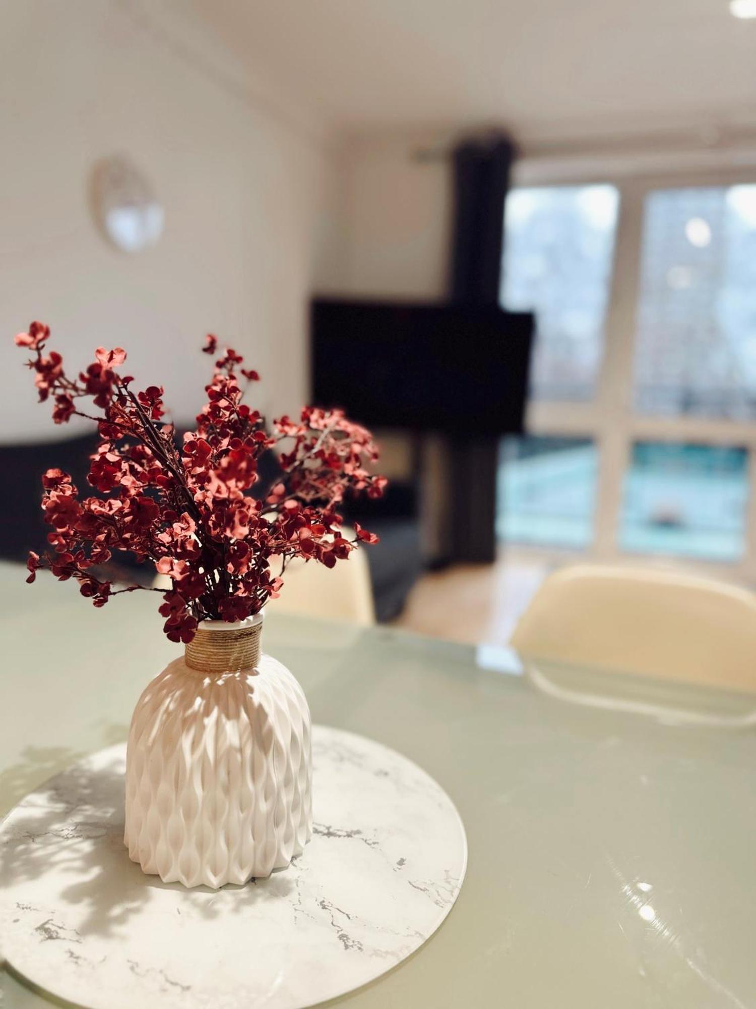 En-Suite Room 5Mins From Tower Bridge 런던 외부 사진